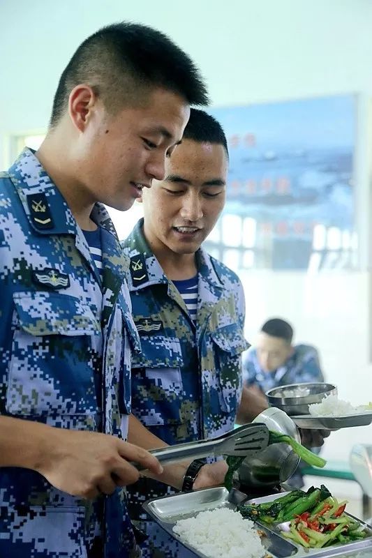 海军院校训练真实视频,海军战队训练真实视频