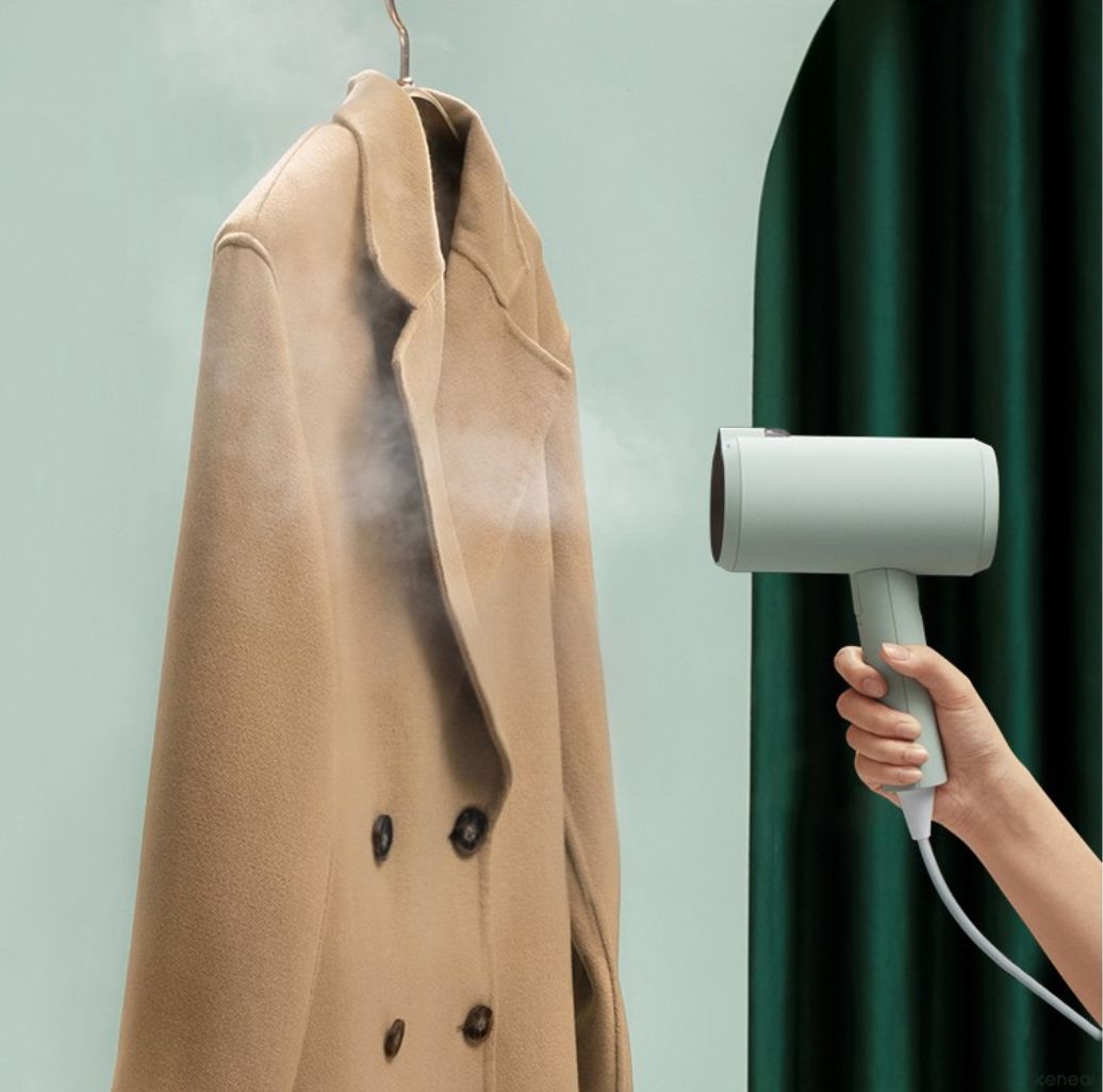 干湿两用挂烫机随身携带方便,便捷式干湿挂烫机