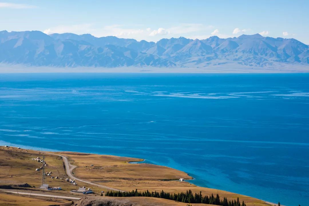 中国西北旅游景色,西北雄浑江南婉约