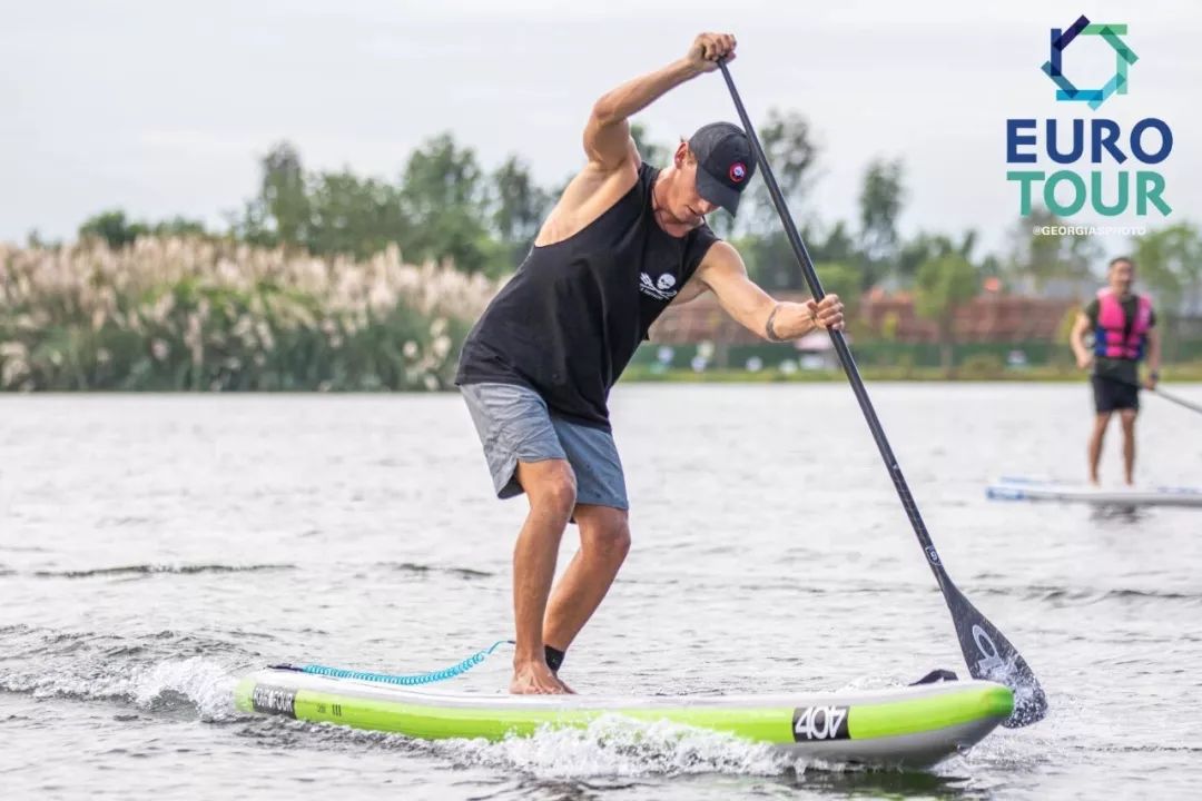 每逢佳节胖三斤的运动,每逢佳节胖三斤运动起来吧
