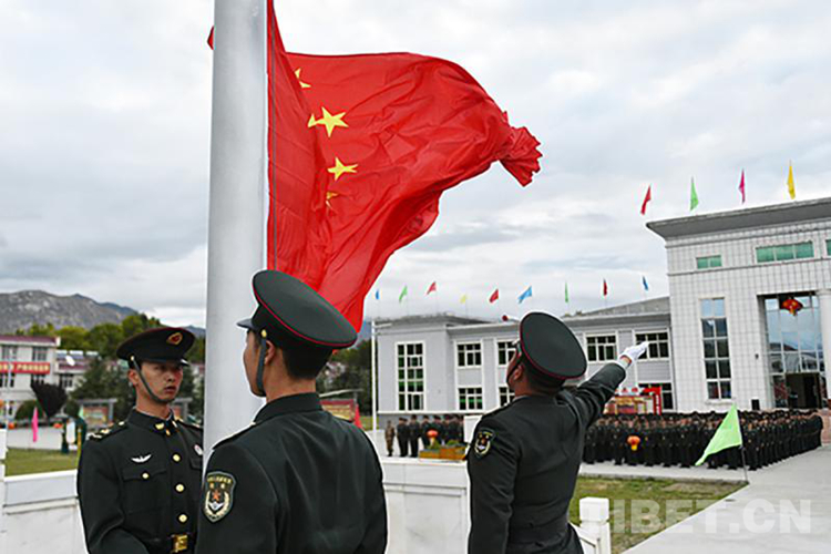 军营国庆欢歌笑语，文娱活动精彩纷呈