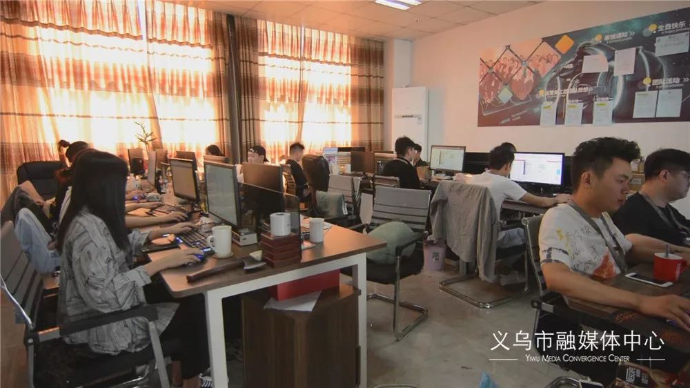 刚入行美工如何提升自己,美工自学教程从零开始