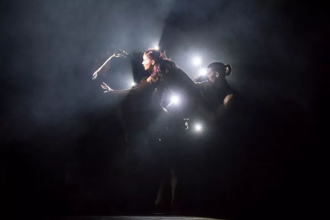 从贫民窟走出时尚女王,从小学芭蕾欧美舞王