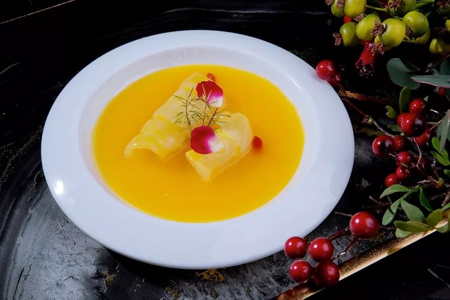 墙裂推荐！200+能吃2000+的美食，不限量供应法式鹅肝鲍鱼牡丹虾的高逼格自助终于登陆遂宁了！（文未抢优惠券）