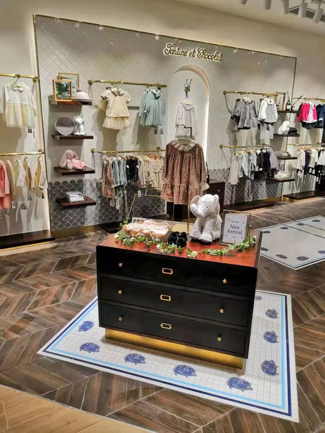 童装香奈儿新品,高端童装香奈儿