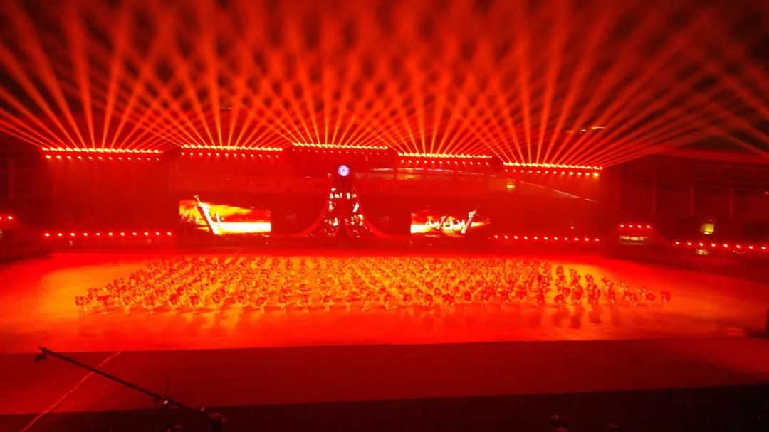 【体育】绍兴市九运会昨天开幕，诸暨7家单位、11人受表彰！