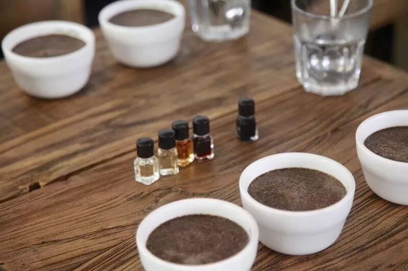 怎么品尝一杯咖啡的口感,咖啡师如何品鉴咖啡