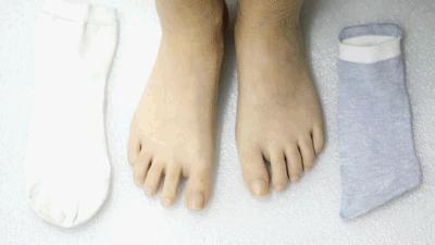 什么袜子踢球不起泡,汗脚穿什么样材质袜子不臭