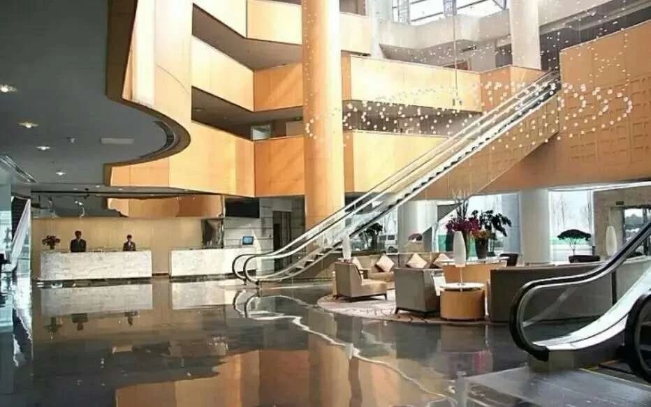 「直播秋糖」独家解密酒水第一热点“水晶宫”,508家客户背后的秘密……