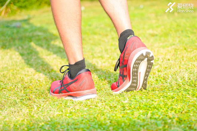 asicsjog1002测评,asics亚瑟士gel-quantum360