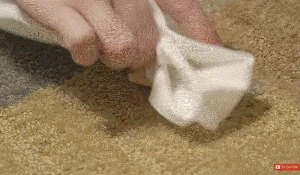 布艺沙发脏了怎么清洗没有吸尘器,皮革沙发时间长了脏了怎么清理