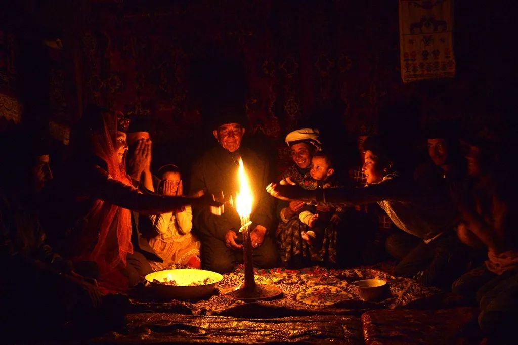 和青藏高原一样高的地方,比青藏高原还高的高原