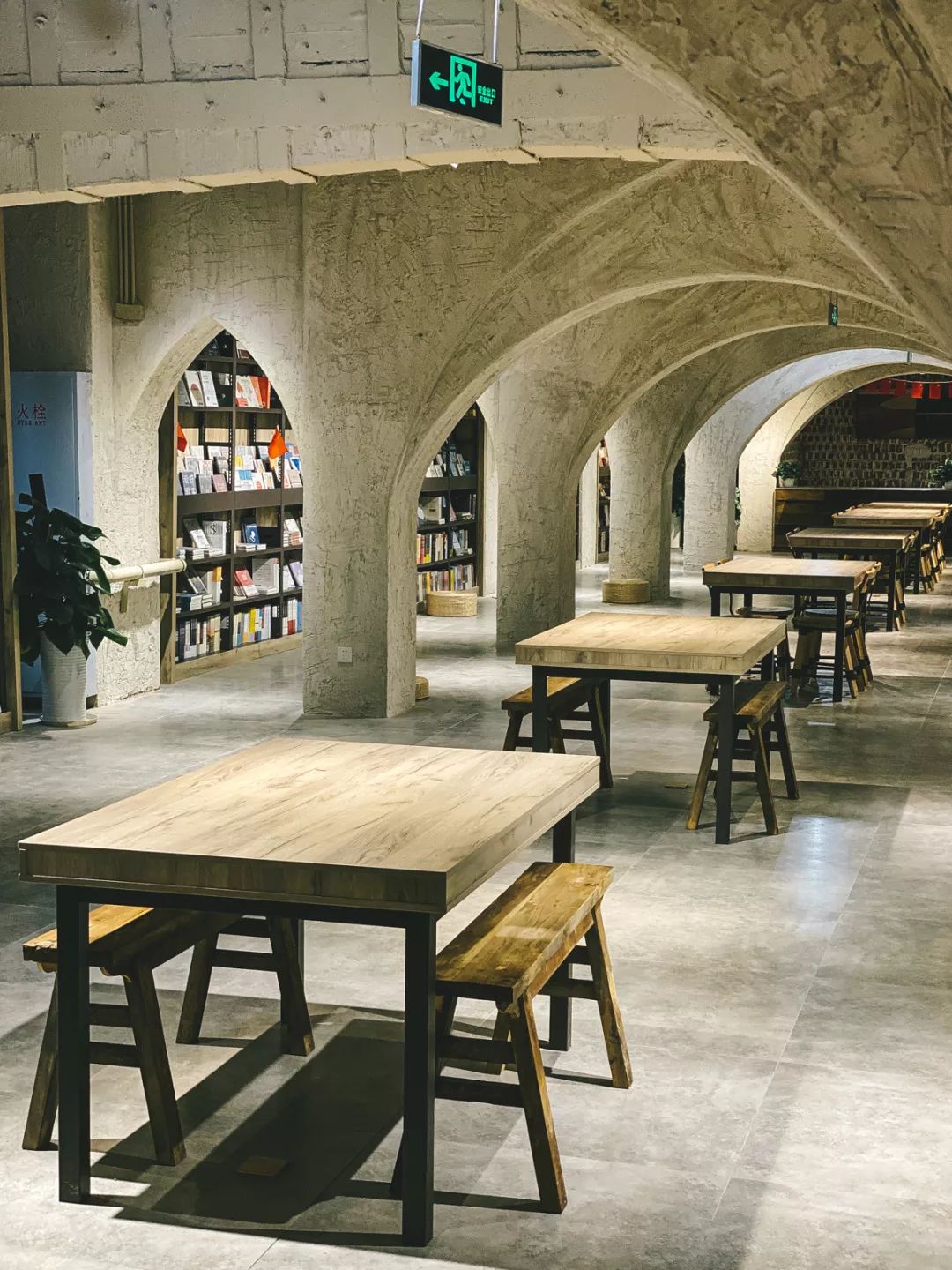 冲突与调和，新晋网红街区望平坊的素颜时光|城市觅食