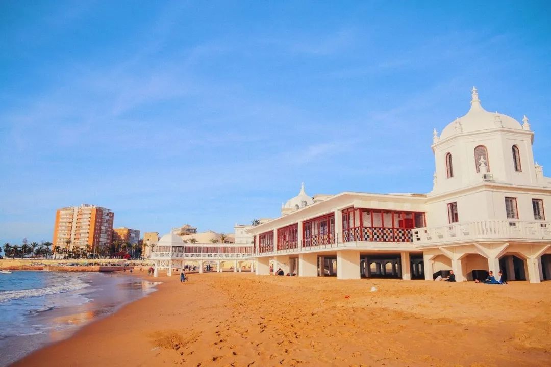 西班牙幻想记|加的斯：我们的*途征**是星辰大海