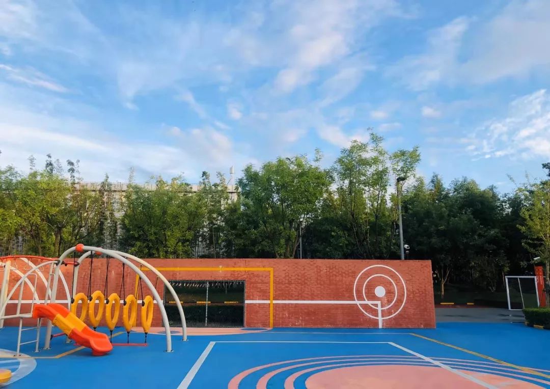 小小明日之星·校长妈妈访谈｜上海闵行万科双语学校：学生才是学校的主人