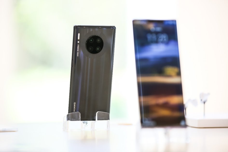 华为mate30pro5g版预售礼包,现在入手华为mate305g版划算吗