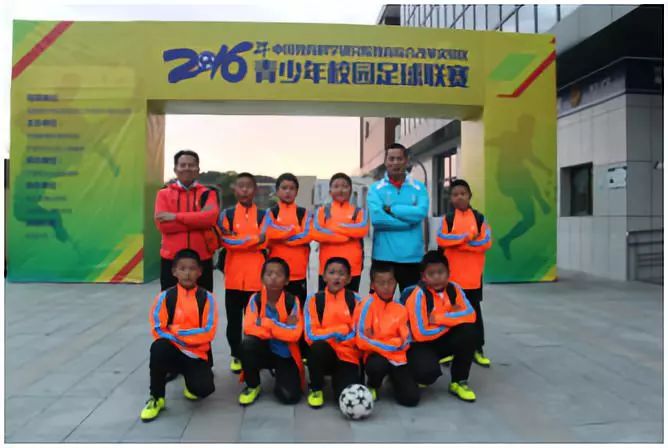 喜讯我校入足球特色示范校,云南芒市校园足球赛事