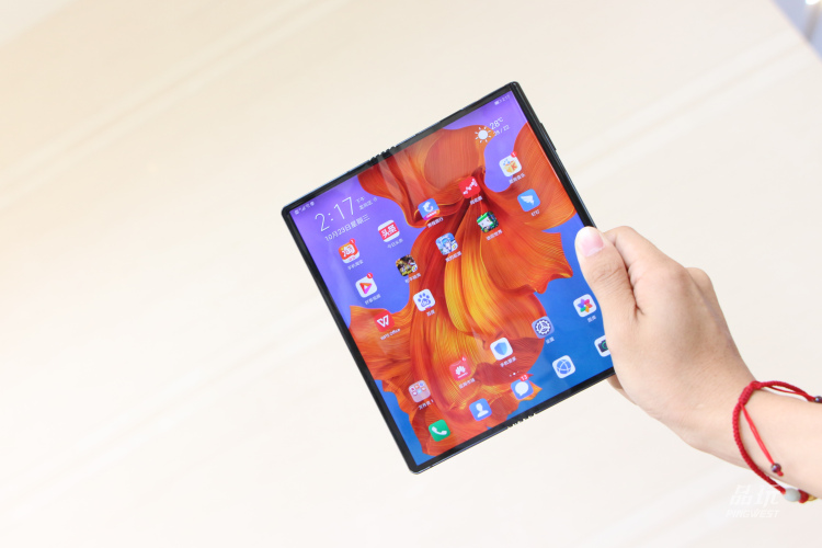 折叠手机取代平板了吗,折叠平板和折叠手机区别