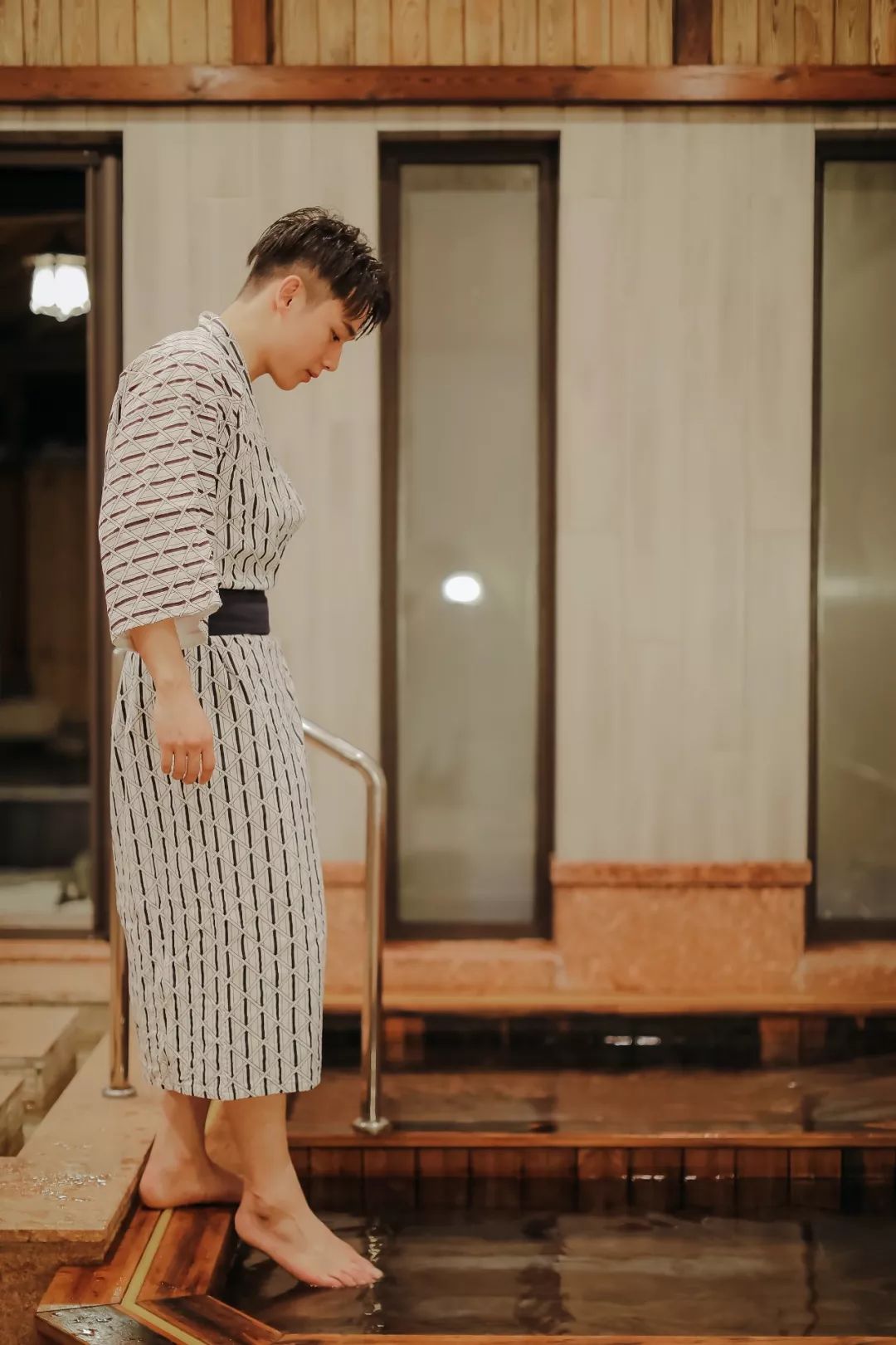 自驾游12个人住民宿,住200左右民宿3天1500左右