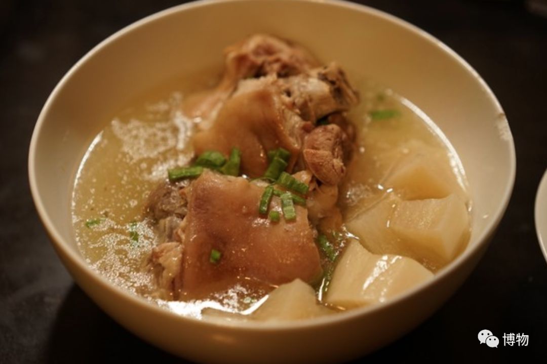 大猪蹄子可恨，大猪肘子就可爱了