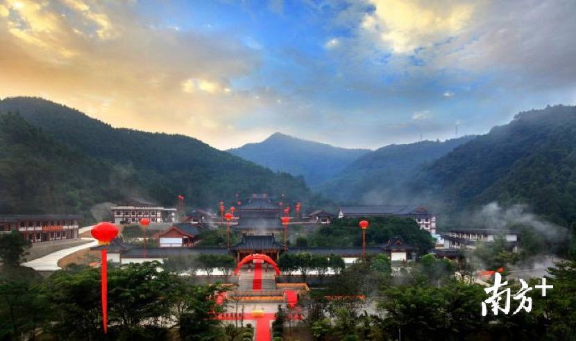 蓝巴士,东莞蓝巴士