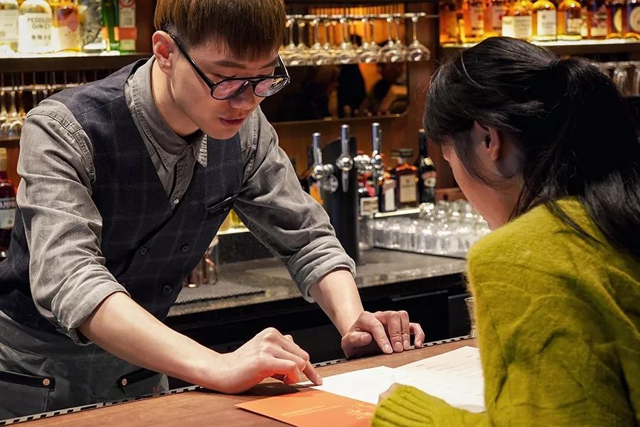 星巴克桃桃乌龙鸡尾酒,星巴克特调鸡尾酒好吗