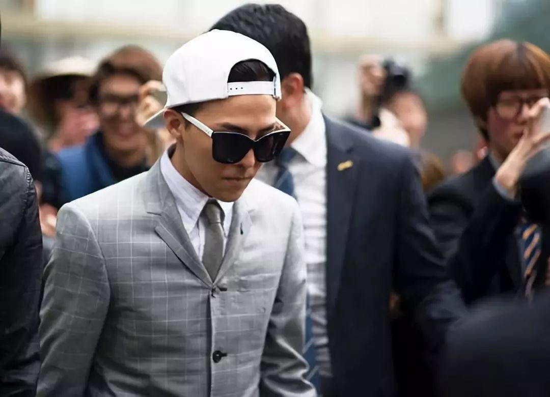 权志龙退伍后都在干什么,退伍后的权志龙做了些什么