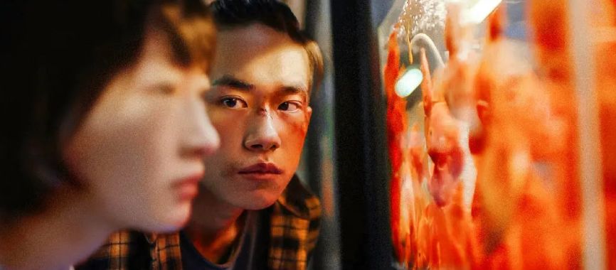 易烊千玺周冬雨少年的你电影解说,少年的你遇到易烊千玺