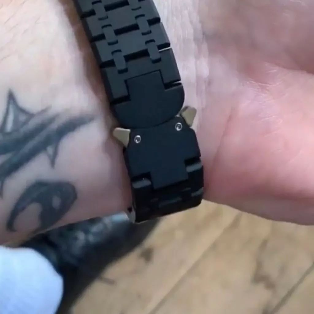 角度刁钻|年轻人第一只“皇家橡树”应该是什么样的？