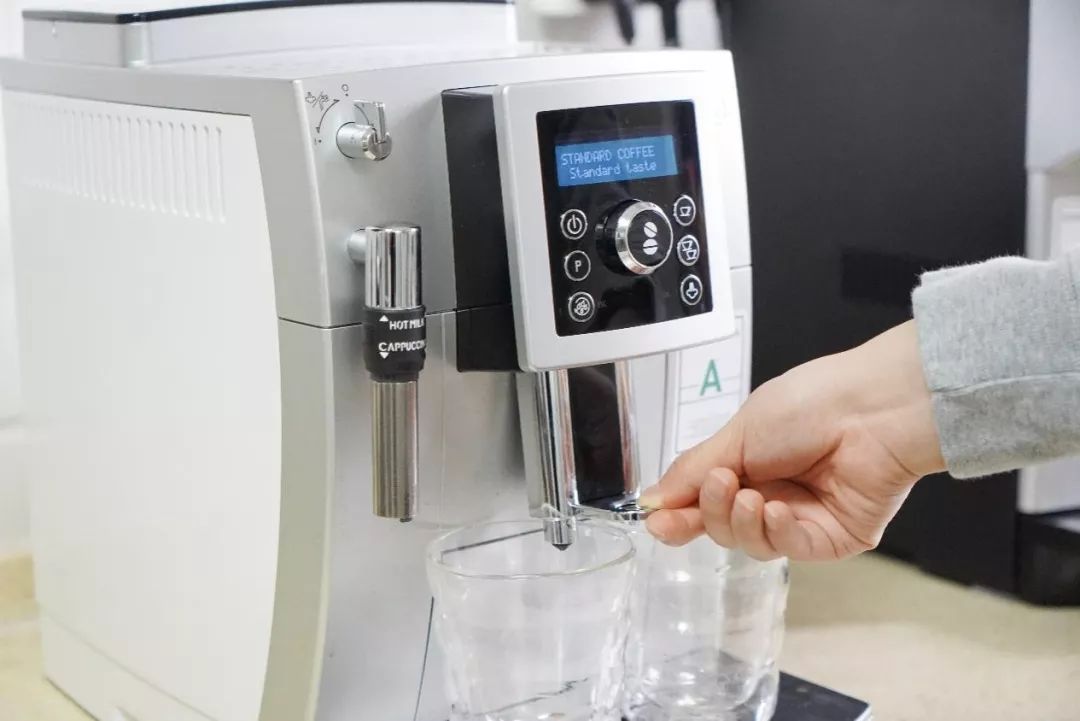 家用入门级的意式咖啡机买什么好,德龙意式半自动咖啡机银骑士测评