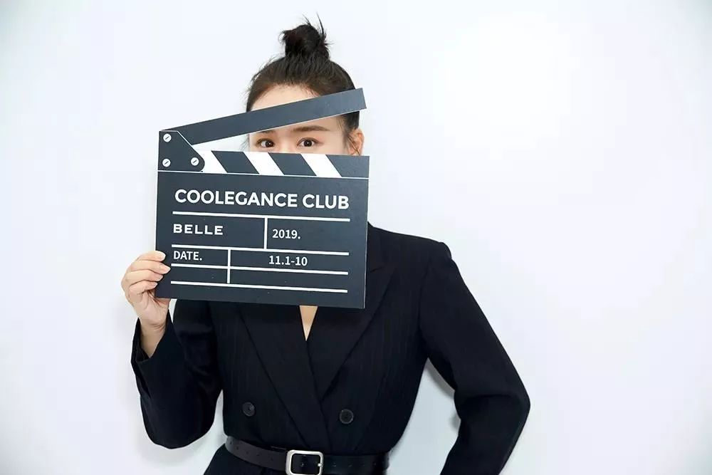 百丽bellelogo的变化,百丽belle褪色