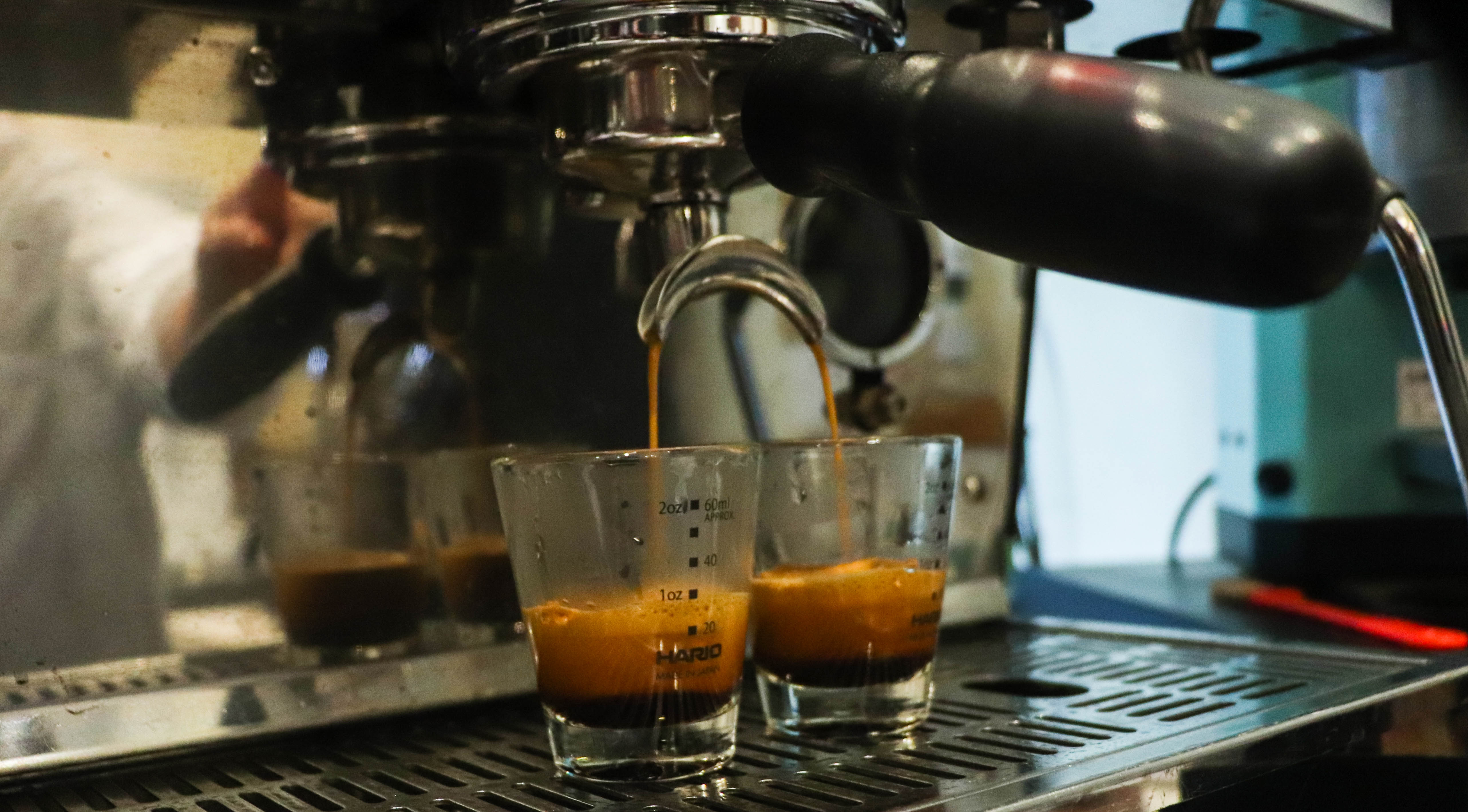 芳野cafe主理人,芳野咖啡店