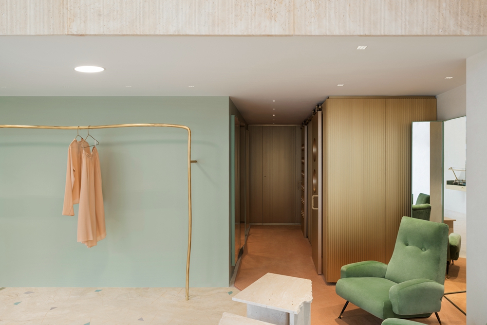 质量好有设计感的大品牌女装店铺,设计感强的小众女装品牌店