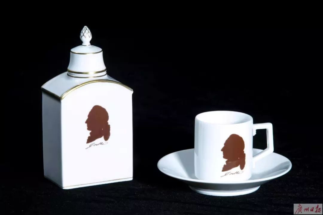 首次展出！来看广州晒出的友城精美礼品