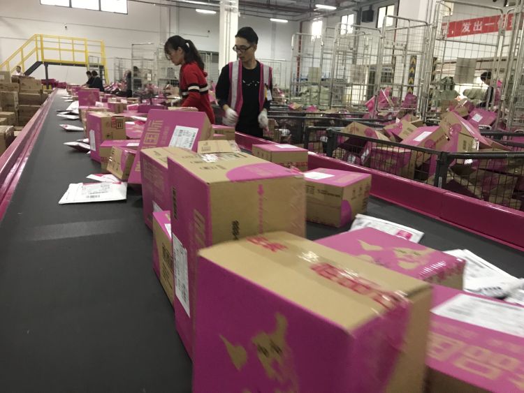 一线探访,一线观察直击现场