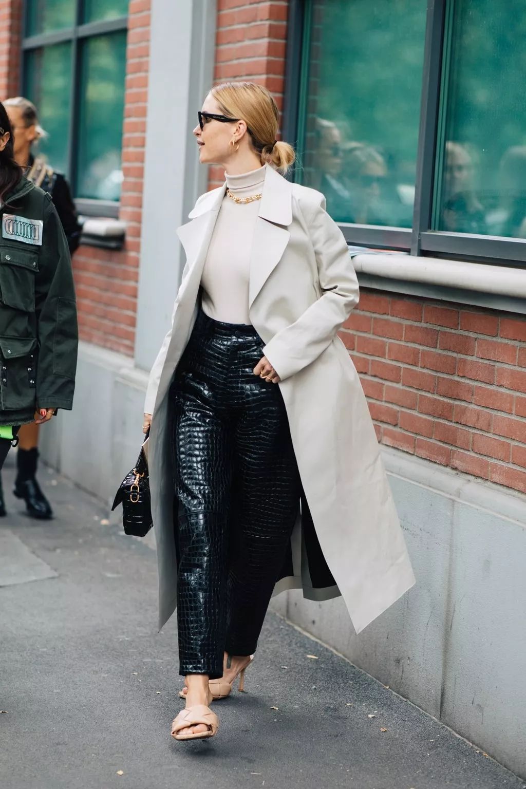 这个单品选得对，全身看起来就很贵