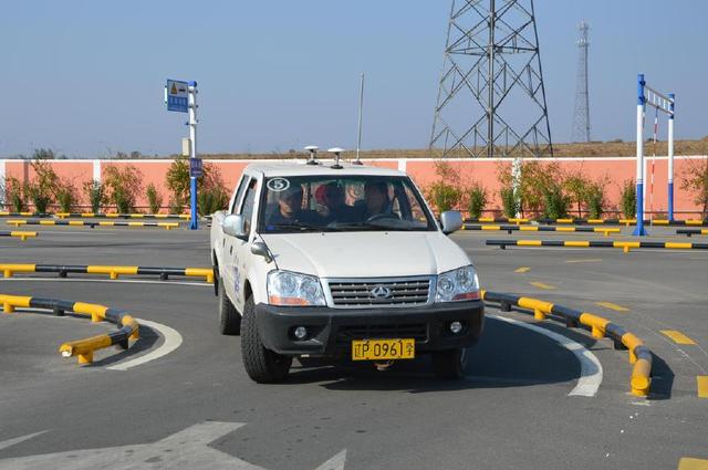 考驾照科目三只能考5次，科目四可以无限补考，原因是什么