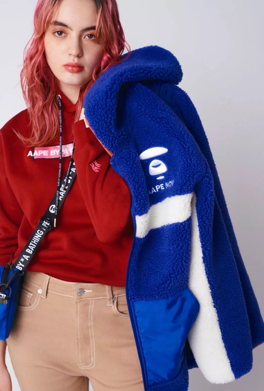 aape姝ｅ搧鏈嶈,aape娼祦鏈嶉グ