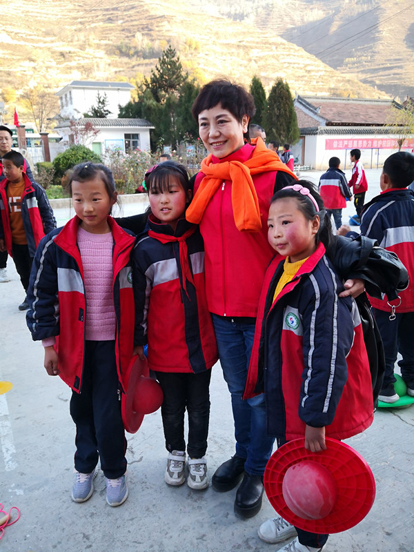 尽绵薄之力奉献爱心,尽绵薄之力献出小小爱心