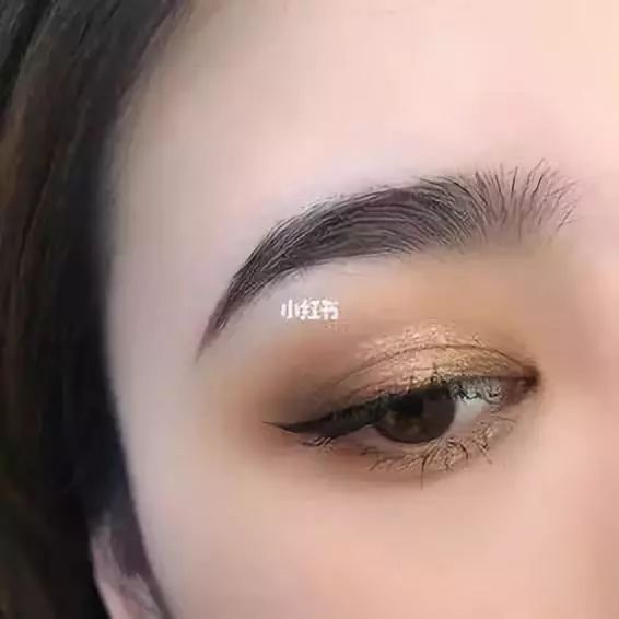 单眼皮肿眼泡轻欧美眼妆教程,单眼皮肿眼泡无眼影眼妆教程