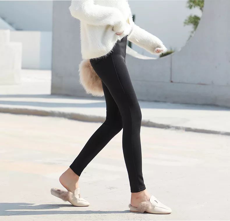 把护肤品穿在腿上是种什么体验？还能「显瘦10斤+超级保暖」