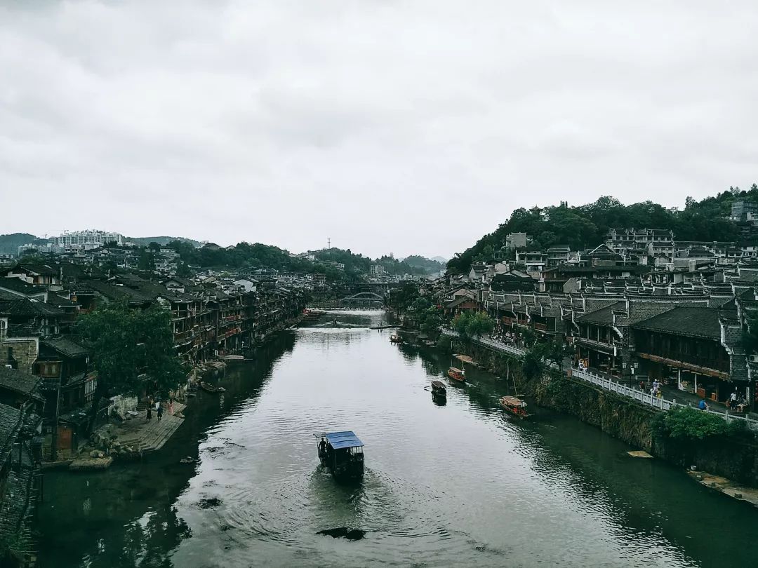 中国宝石最多的地方视频,中国四大宝石是哪四种