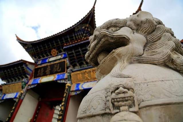 泸沽湖虎跳峡香格里拉怎么坐车,丽江香格里拉泸沽湖虎跳峡