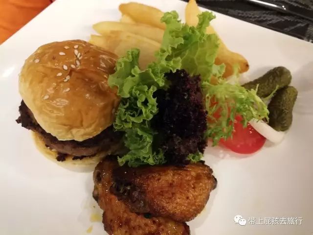 500不到全家住原佘山艾美，居然！周末元旦春节还是不加价