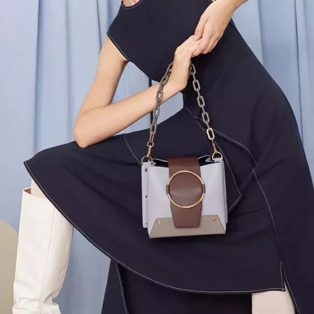 英国平价小众包,去国外必买的几款小众包