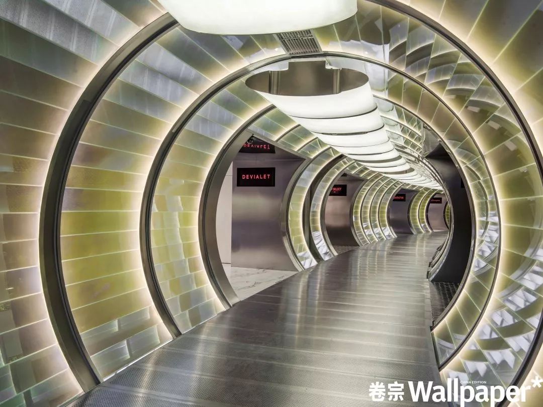 穿越虫洞到宇宙需要多少时间,虫洞穿越宇宙