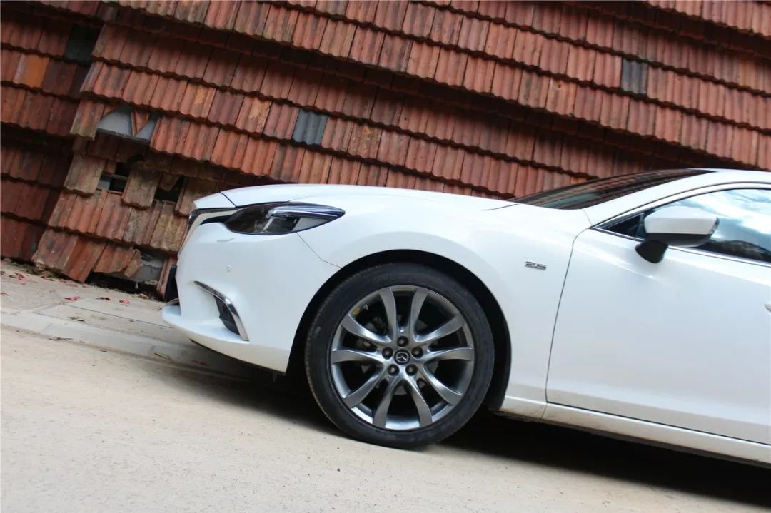 二手阿特兹和思域哪个值得入手,阿特兹2018款和思域哪个好