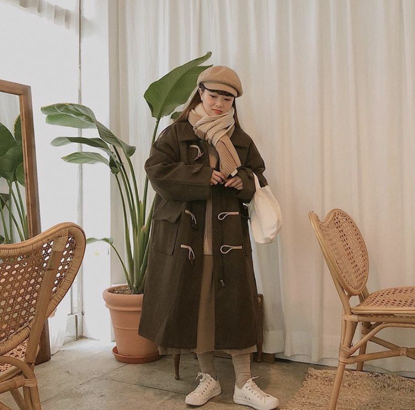 长款牛角扣大衣怎么搭配好看,冬季牛角扣大衣怎么搭配