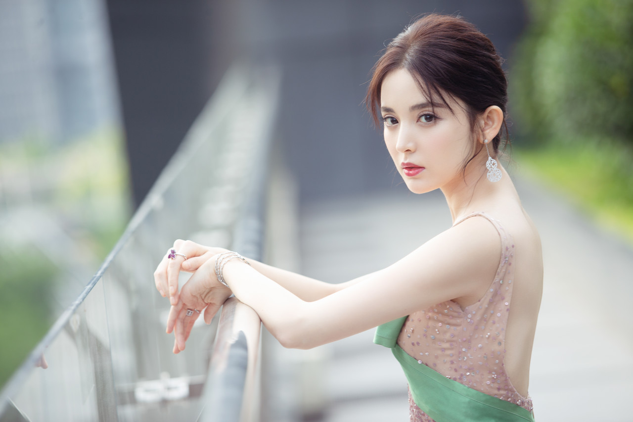 韩国人怎么看鹿晗迪丽热巴,韩国人看中国娜扎