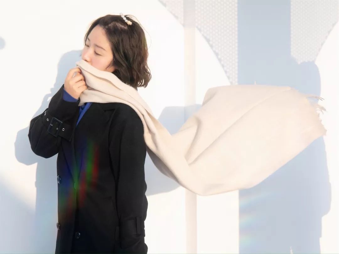 韩系暖冬降温围巾穿搭,时髦又百搭的保暖围巾显瘦减龄